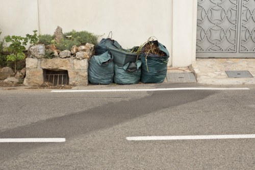Recycling materials from demolition waste
